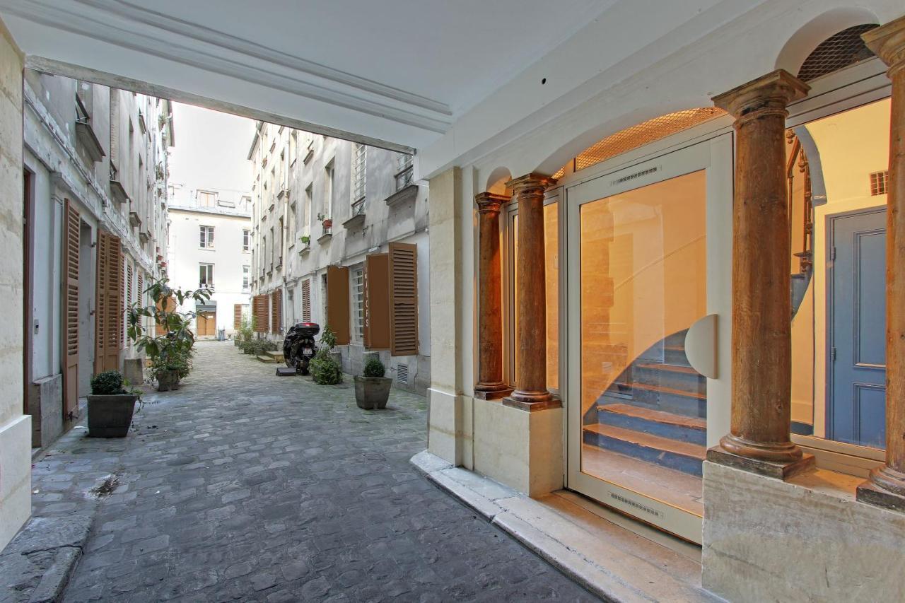 Off Majesti Upper Marais Apartment- Rue Du Faubourg Saint-Martin París Exterior foto